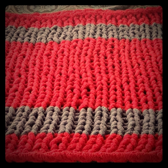 Custom jumbo knit, chenille throws - Picture 1 of 1